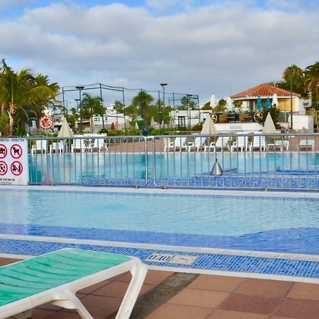 Bungalow En Playa Del Ingles Екстериор снимка