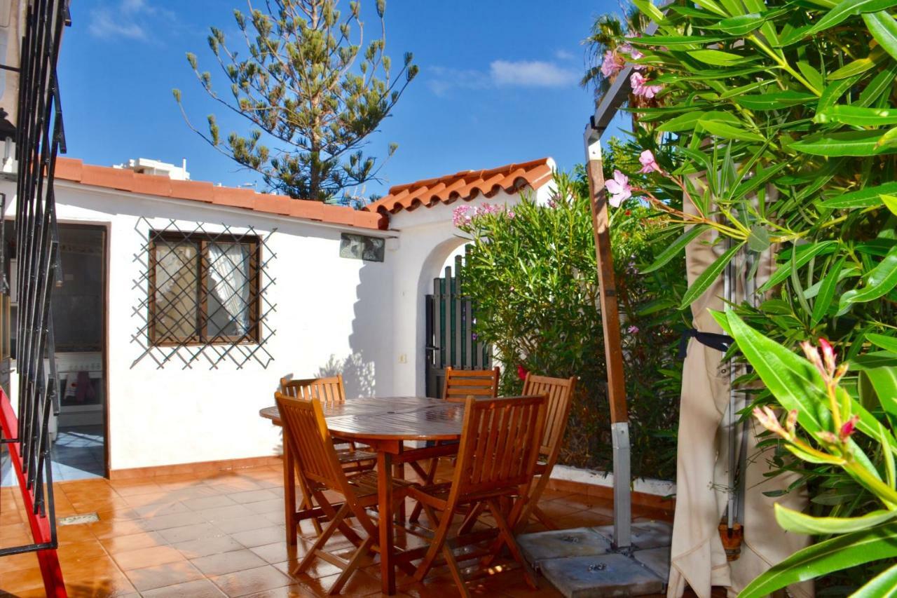 Bungalow En Playa Del Ingles Екстериор снимка