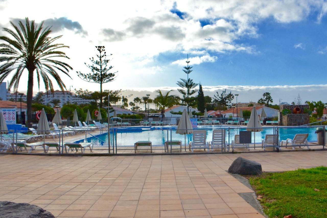 Bungalow En Playa Del Ingles Екстериор снимка
