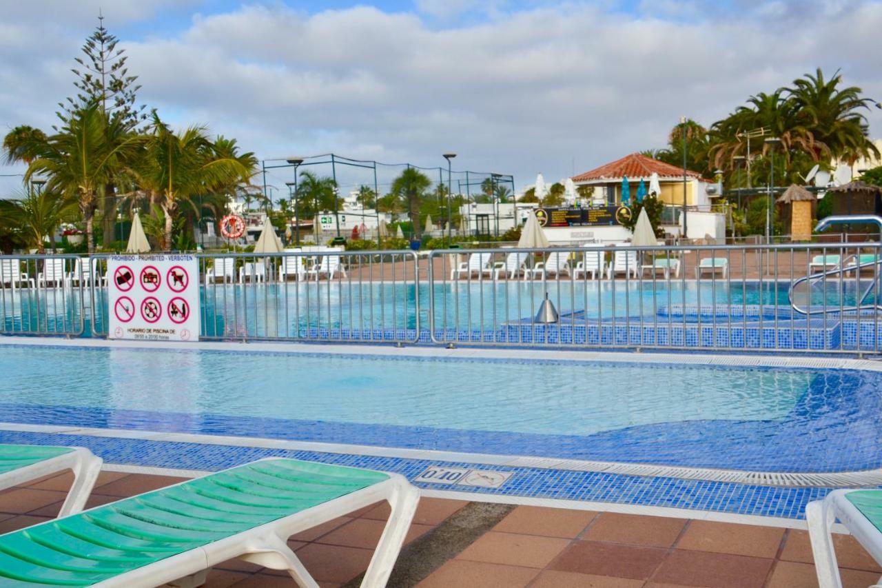 Bungalow En Playa Del Ingles Екстериор снимка