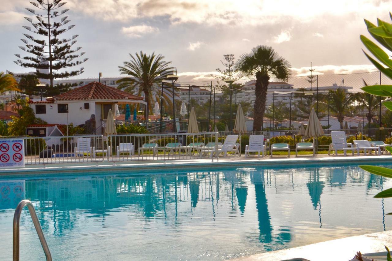 Bungalow En Playa Del Ingles Екстериор снимка